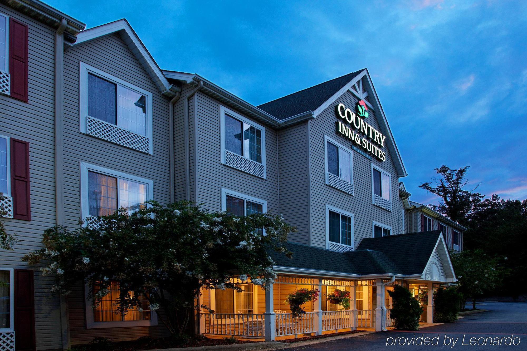 Country Inn & Suites By Radisson, Asheville - Outlet Mall Bagian luar foto